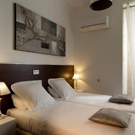 Thc Latina Hostel Madrid Eksteriør bilde