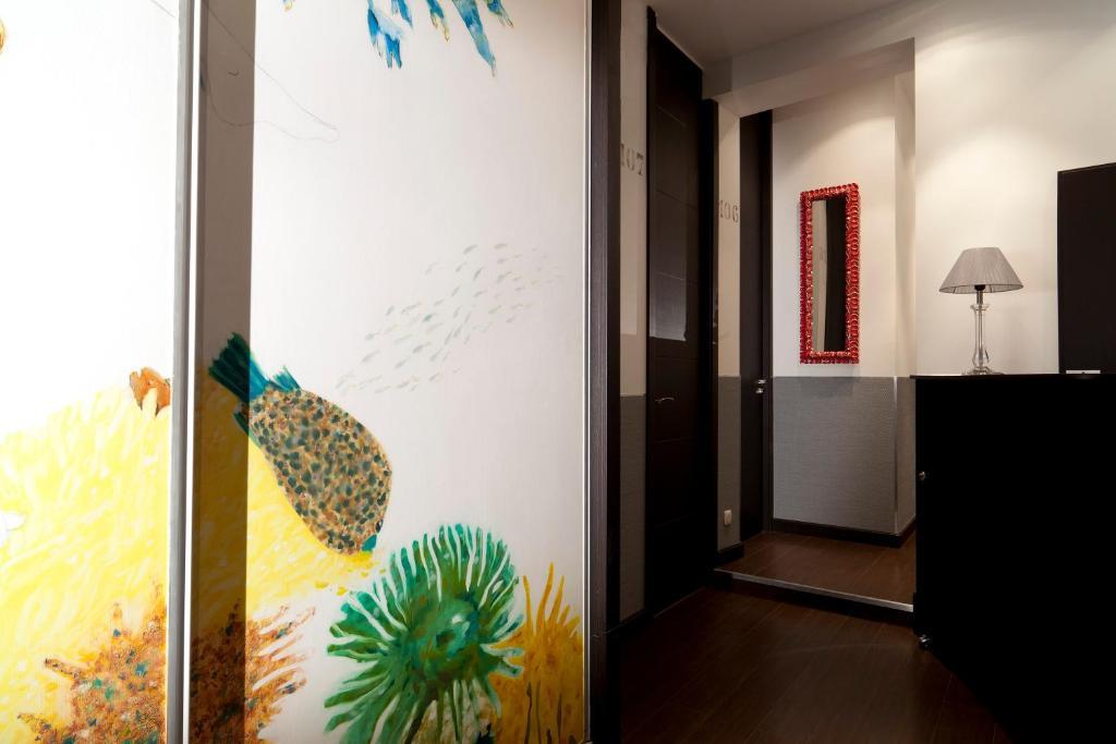 Thc Latina Hostel Madrid Eksteriør bilde