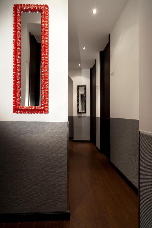 Thc Latina Hostel Madrid Eksteriør bilde