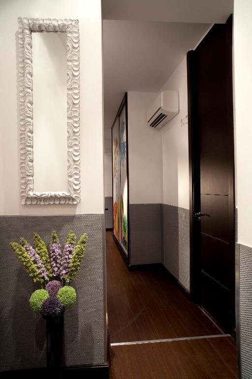 Thc Latina Hostel Madrid Eksteriør bilde