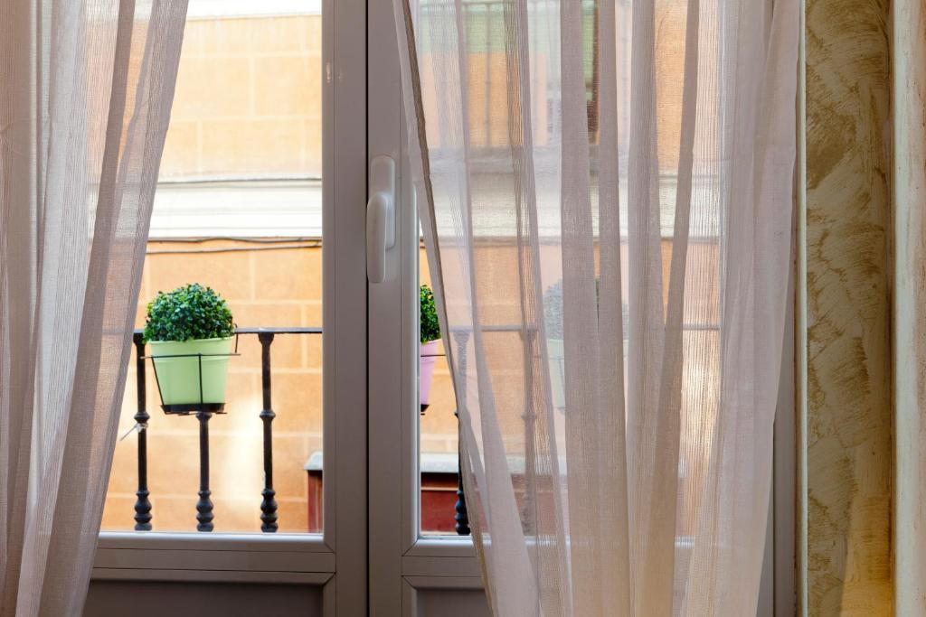 Thc Latina Hostel Madrid Eksteriør bilde