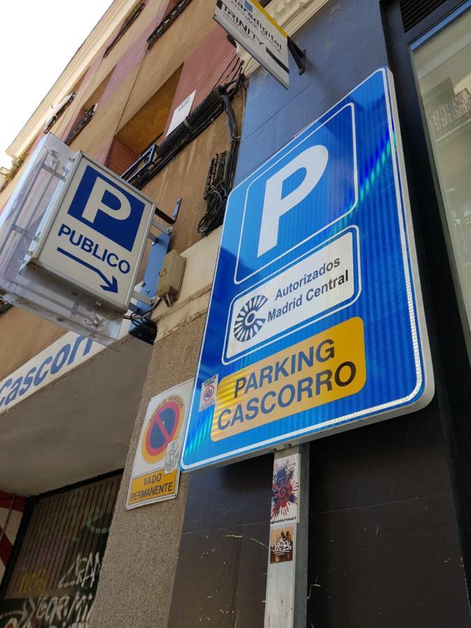 Thc Latina Hostel Madrid Eksteriør bilde