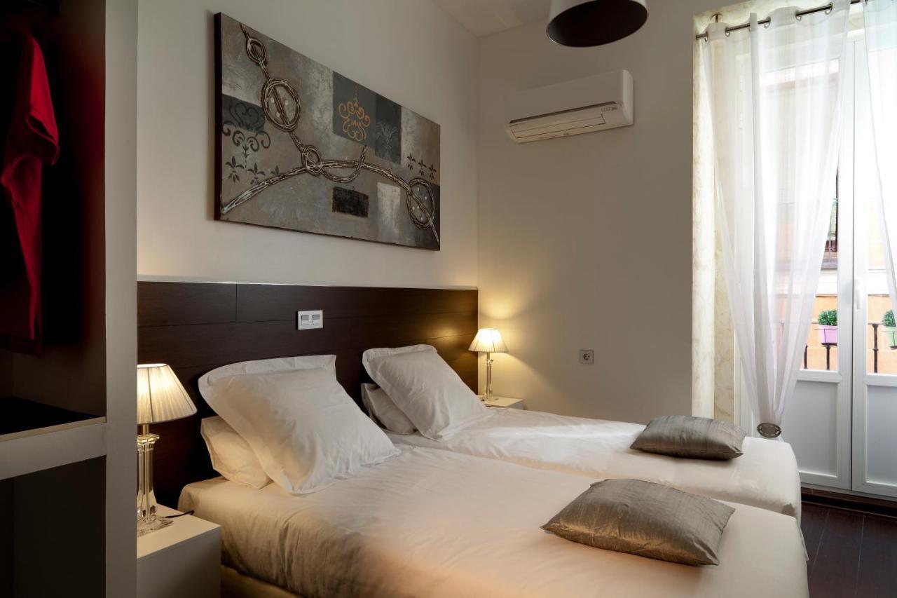 Thc Latina Hostel Madrid Eksteriør bilde